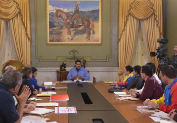 El presidente de la República, Nicolás Maduro, llamó al pueblo a fortalecer la lealtad al pensamiento chavista, bolivariano y revolucionario