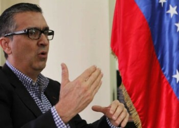 "Esta medida protegerá el poder adquisitivo de la familia venezolana", dijo Pérez Abab (Archivo)