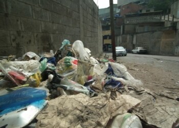 lugareños exigen paso constante del aseo urbano