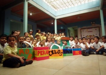 70 padres acompañaron actividad de promoción de valores