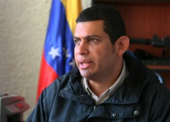 Lugo refirió que tras los trabajos de investigación y seguimiento en la zona el pasado jueves fue abatido en un enfrentamiento policial Anthony José Ceballos Ramírez