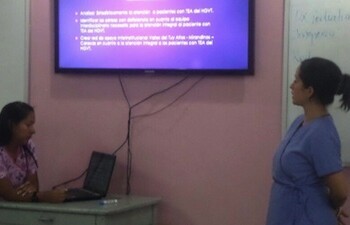 La graduación se realizó tomando como marco la celebración del Día Mundial de la Concientización sobre el Autismo.