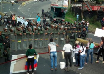 Familias damnificadas pidieron viviendas