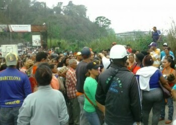Es un tema recurrente que la GN deba controlar las colas