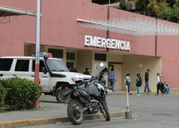 A plena luz del día resultó herido en una balacera registrada en el sector Las Terrazas de El Nacional. archivo