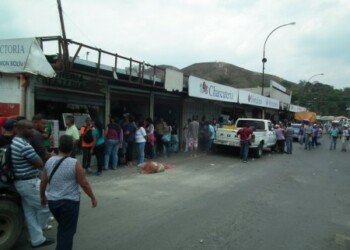 Se vendieron dos kilos de harina pan, leche y el producto diverso también de cada concesionario.