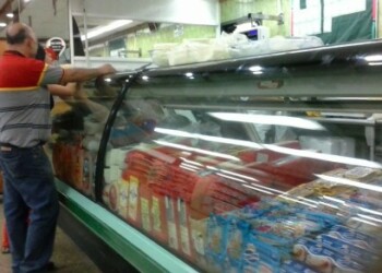 Para comprar charcutería no alcanza ni el bono de alimentación