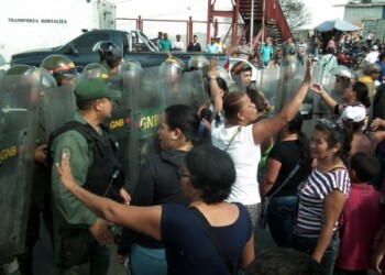 Manifestaron en plena carretera Panamericana para exigir la venta de los productos