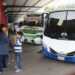 Chóferes están al pendiente de ajustes en el pasaje. ARCHIVO