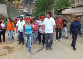 Recorrido tuvo lugar este martes en la tarde por la comunidad Ramo Verde.