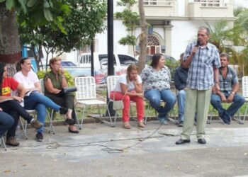 El domingo un grupo de oficialista se reunió en la plaza Bolívar para debatir sobre la ley aprobada por la AN.