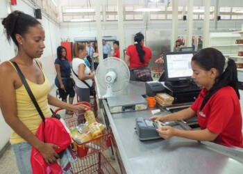 las comunidades que serán beneficiadas son definidas en la mesa Agroalimentaria que se realiza todas las semanas.