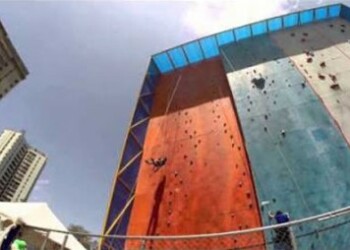 Néstor Carvajal, coordinador deportivo, afirmó que por primera vez en el muro del Complejo, se llevará a cabo una competencia oficial de escalada.