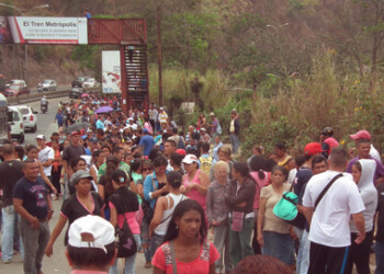 Es un tema recurrente que la GN deba controlar las colas
