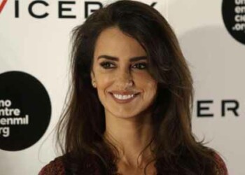 Penélope Cruz, ganadora de un Óscar por su rol secundario en "Vicky Cristina Barcelona", protagonizará el drama "Layover".