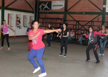 Representantes efectuaron con destreza las coreografías