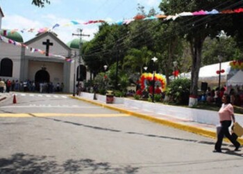 Presencia de bandas delictivas roba la paz a residentes del pueblo de los 3 golpes.