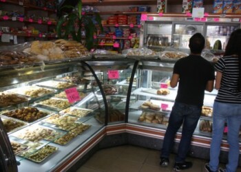 Matar el antojo con una torta fría significa sacrificar el pago entero de más de dos días de trabajo.ARCHIVO