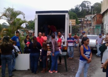 El operativo contó con tres bodegas móviles