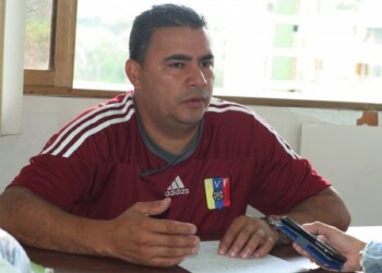 El secretario de Gestión Económica hizo un llamado a las comunidades a trascender hacia la productividad. ARCHIVO