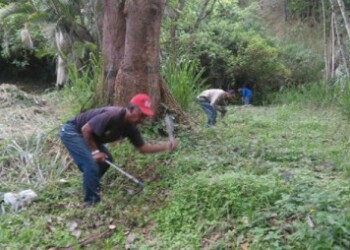 Trabajan para evitar estragos de cara a la llegada formal de las lluvias.
