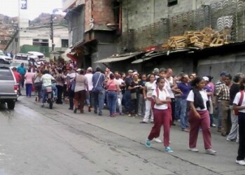 Bodegas y locales asiáticos están en la mira de compradores