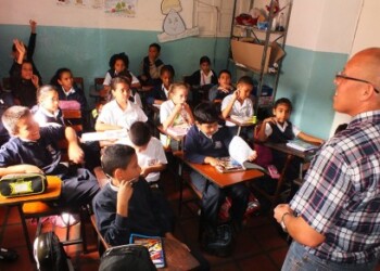 Taller fue dirigfido a unos 100 estudiantes.