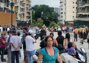 El hecho ocurrió en la calle Lisandro Alvarado de Santa Mónica, entre la avenida Francisco Lazo Martí y la calle Manuel Díaz Rodríguez, cuando el occiso se trasladaba en su vehículo marca Chevrolet, modelo Corsa, color negro.