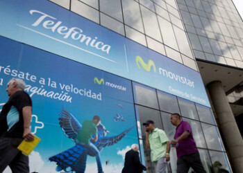 Antisociales intentaron robar la tienda Movistar ubicada en la avenida Bermúdez. ARCHIVO