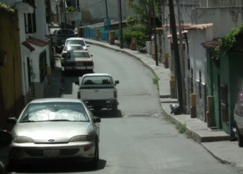 Motorizados hacen su agosto con los asaltos