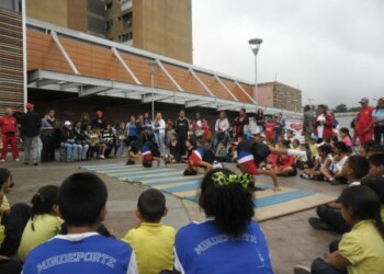 Estudiantes del Paraguay demostraron destrezas en gimnasia