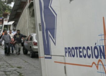 La fémina fue auxiliada y trasladada al hospital