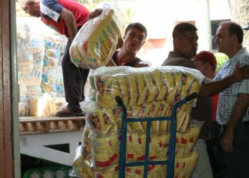 Los camiones son blanco del hampa para vender la comida robada