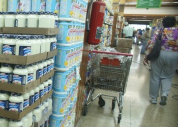 Lunes y martes vendieron en este comercio pasta y papel higiénico