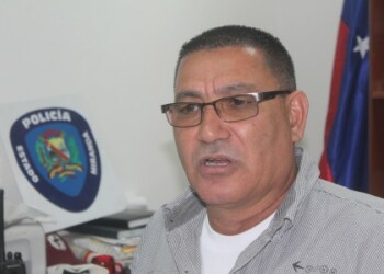 Villegas apuntó que al menor de edad se le incautó el teléfono robado