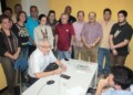 Franco Accardo acompañado de los representantes de la Mesa de Unidad Democrática