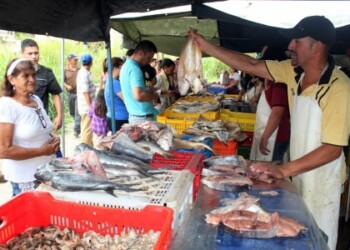 Varias personas han optado por hacer una o dos comidas al dí.