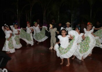 Con el IVFestival Folklórico “La Voz Estudiantil de Carrizal” estamos haciendo cultura.