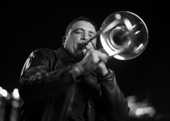 Entre sus próximos proyectos plantea abrir centros de enseñanzas y formar un grupo musical para presentaciones en vivo.
