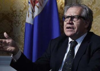 Luis Almagro apoya que el Parlamento venezolano llame "usurpador" a Maduro