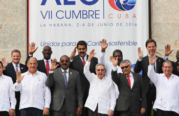 El presidente de la República, Nicolás Maduro, reafirmó este sábado que ante las amenazas imperialistas, Venezuela continuará luchando por defender su paz y soberanía.