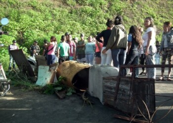 La comunidad de El Trabuco protestó cansada de los embarques en los operativos alimenticios