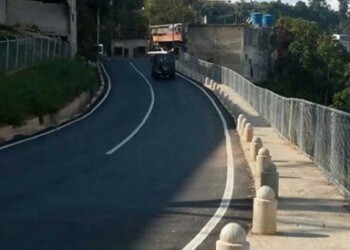 Habitantes de la zona denunciaron que luego de las 7:00 pm una banda que opera en el sector implementa alcabalas para ‘’matraquearlos’’ y quitarles dinero