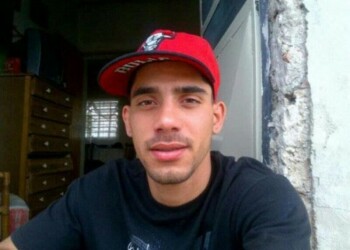 Esta foto circuló por redes sociales dando la despedida a Robert Criollo (25)