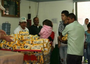 La cola sigue igual, el despelote de los bachaqueros es el mismo”, dicen quienes están en cola cada día