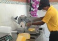 El queso amarillo también subió el precio en 100 %