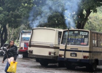 Unos dos mil autobuses circulan diariamente por Los TequesUnos dos mil autobuses circulan diariamente por Los Teques