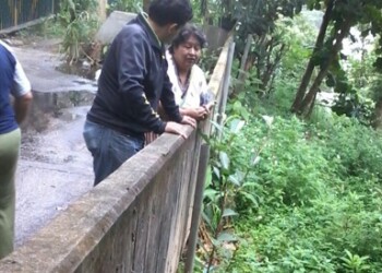 El edil de la Unidad denunció que un bote de agua de la tubería matriz socava bases de las residencias