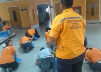 Docentes, personal administrativo y obrero reciben inducción