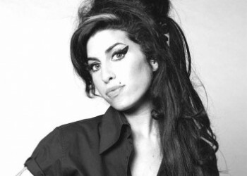 El padre de la fallecida cantante  ofrece un recital para homenajear a su hija en el quinto aniversario de su muerte